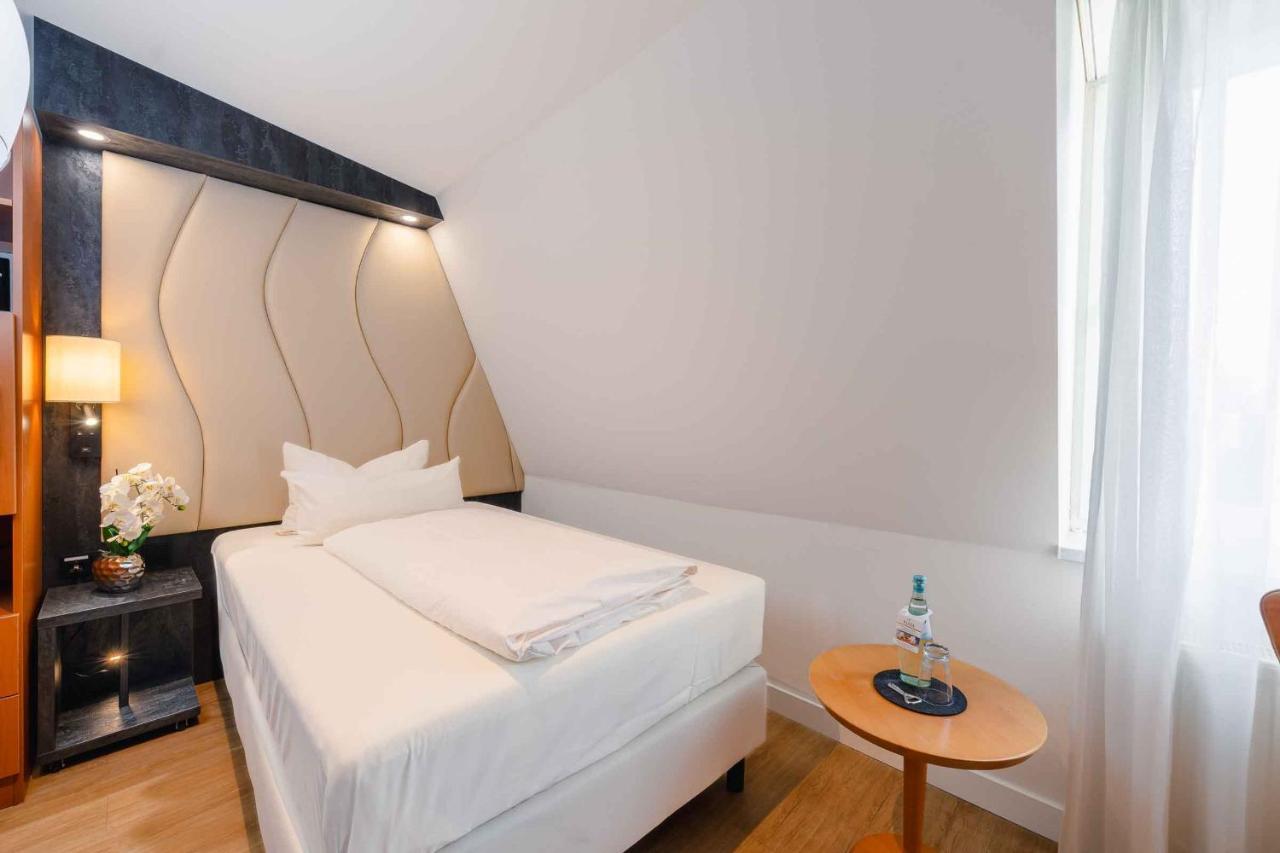 Plaza Inn Koeln Pulheim Ngoại thất bức ảnh